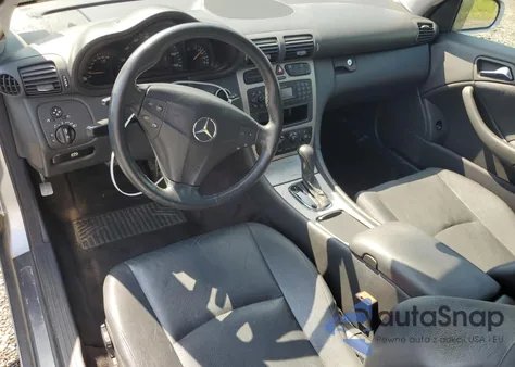 2004 Mercedes-Benz C 230K Sport Coupe из США, поврежденный, VIN WDBRN40J94A548568